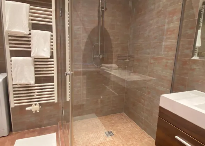 1st District With Balcony And Aircon *