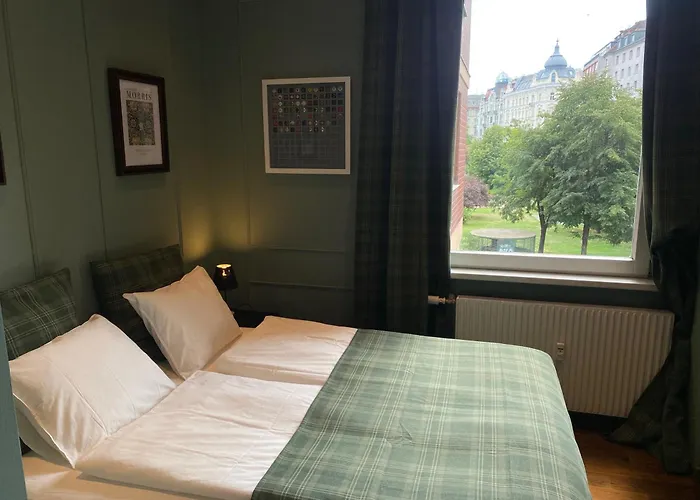 1st District With Balcony And Aircon *