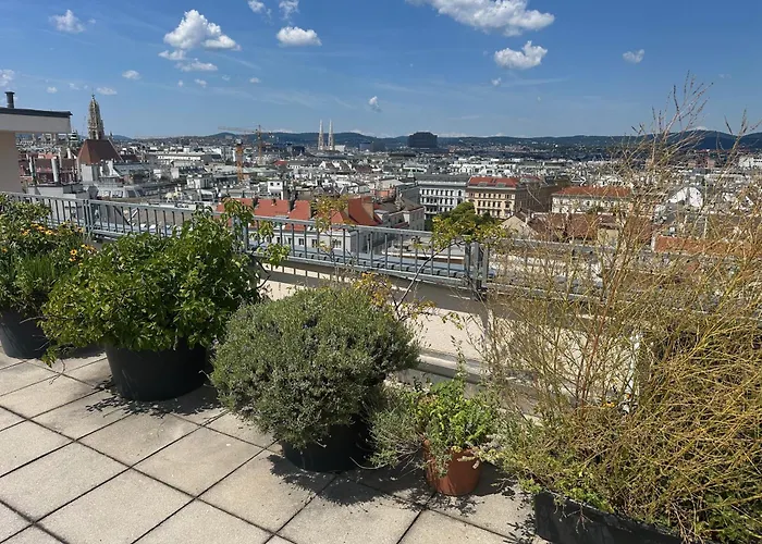 Appartement 1st District With Balcony And Aircon *