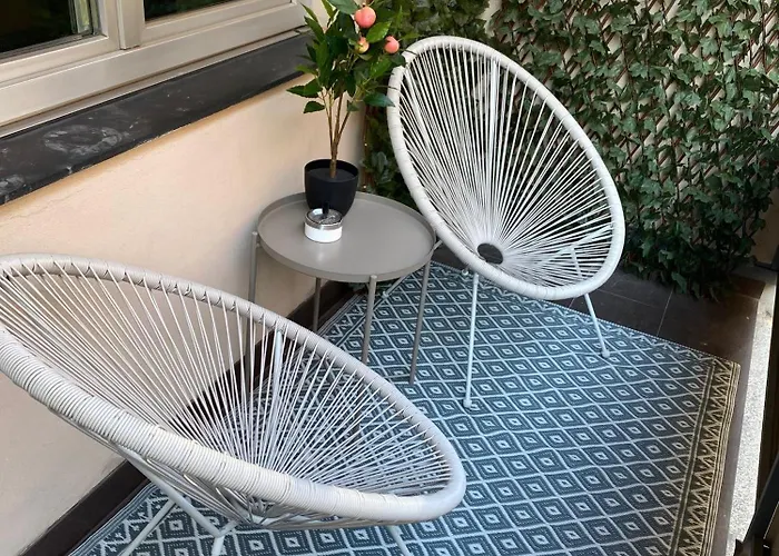 1st District With Balcony And Aircon * Bécs